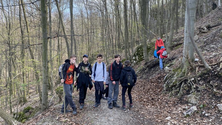 S turistickým krúžkom na hrad Tematín