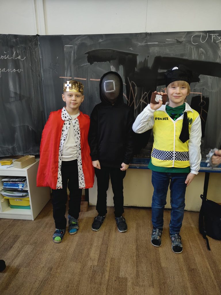 Karneval tretiakov a štvrtákov