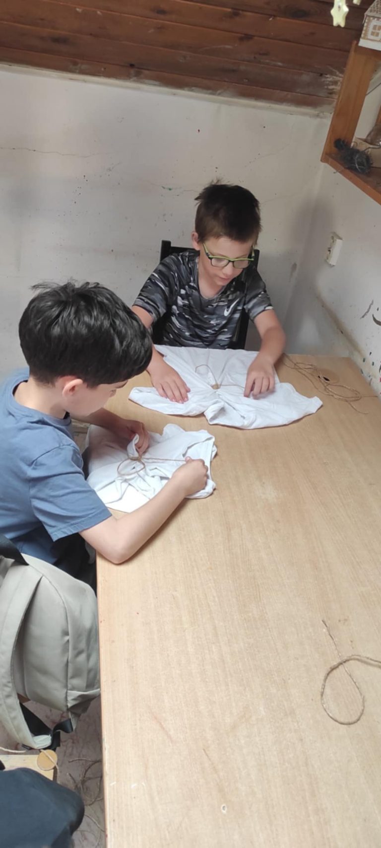 Alternatívna hodina výtvarnej výchovy – BATIKOVANIE v CVČ