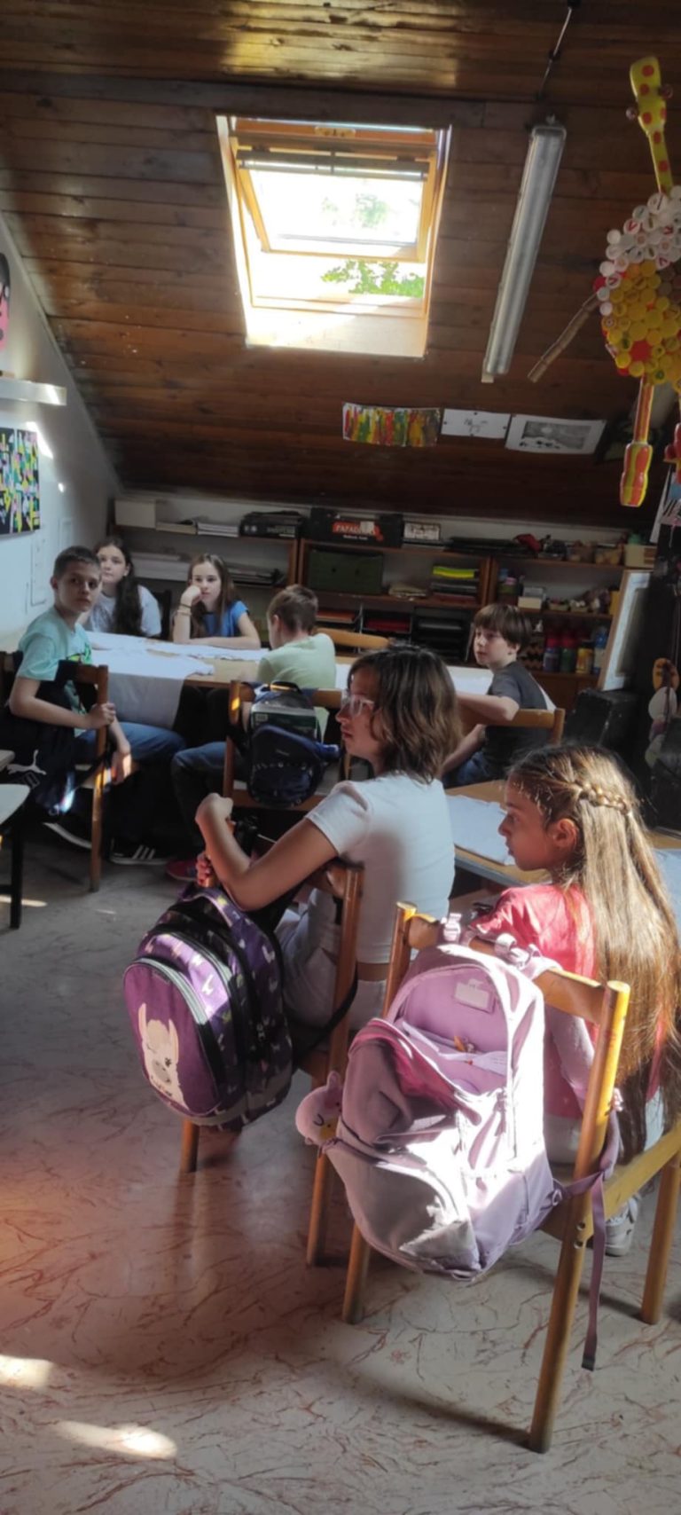 Alternatívna hodina výtvarnej výchovy – BATIKOVANIE v CVČ