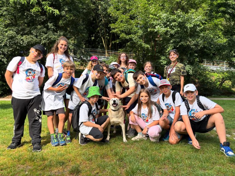Štvrtáci hľadajú poklad na Železnej studničke