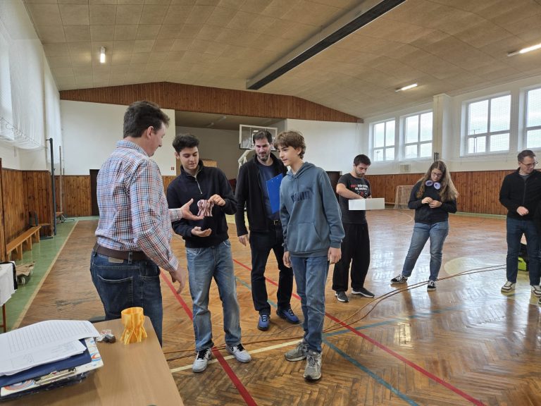 Úspech našich deviatakov na STEM turnaji Záhorácky robot 2025