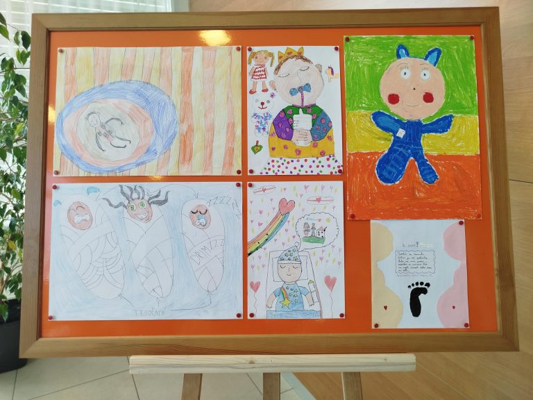 Novorodenec očami detí – výnimočná výstava kresieb žiakov našej školy