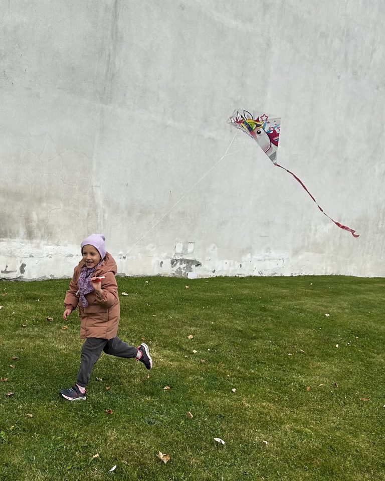 Letieť so šarkanom opreteky