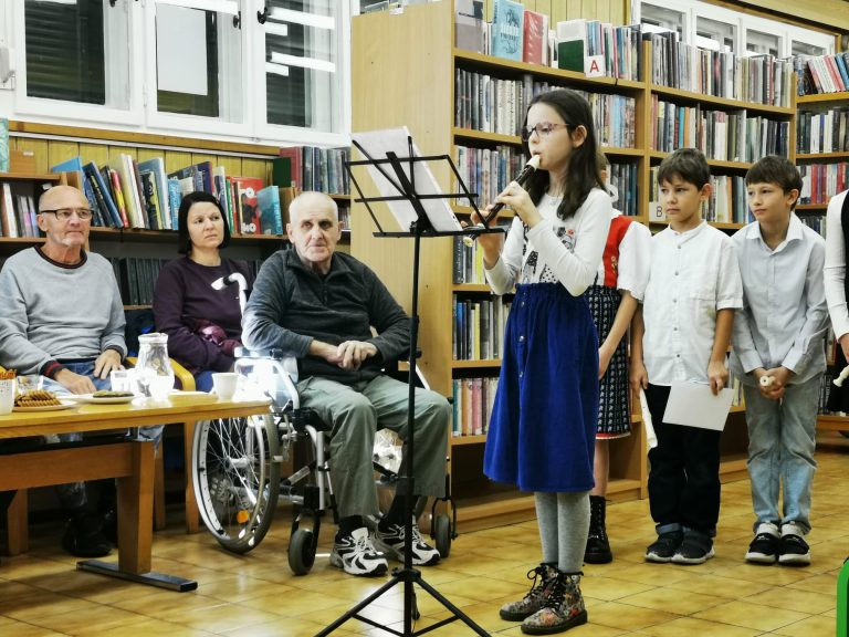 Vystúpenie pre seniorov v Staromestskej knižnici