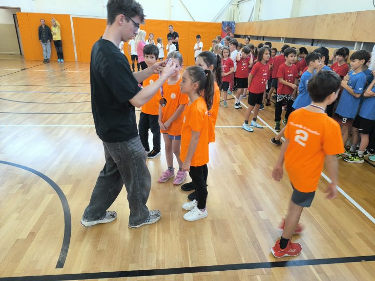 VEĽKÝ ŠPORTOVÝ ÚSPECH NAŠICH TRETIAKOV