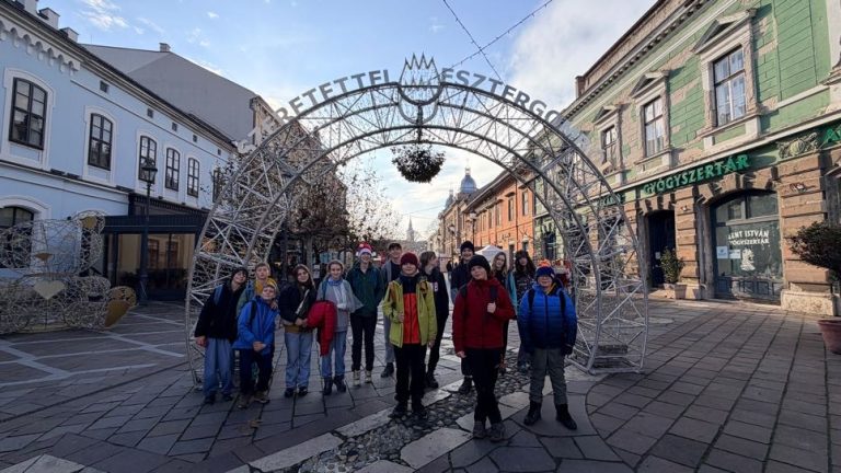 S turistickým krúžkom zo Slovenska do Maďarska. Vianočné trhy v Ostrihome.