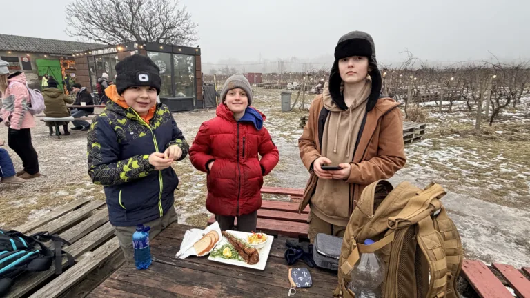 S turistickým krúžkom zo Záhorskej Bystrice cez Kačín na Vinohrady